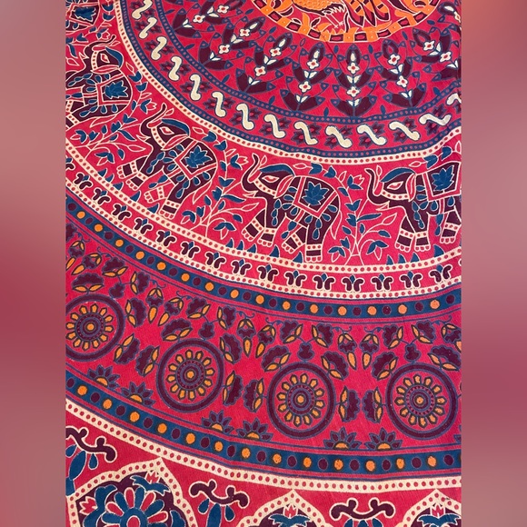 Urban Outfitters Tapestry - Picture 5 of 8